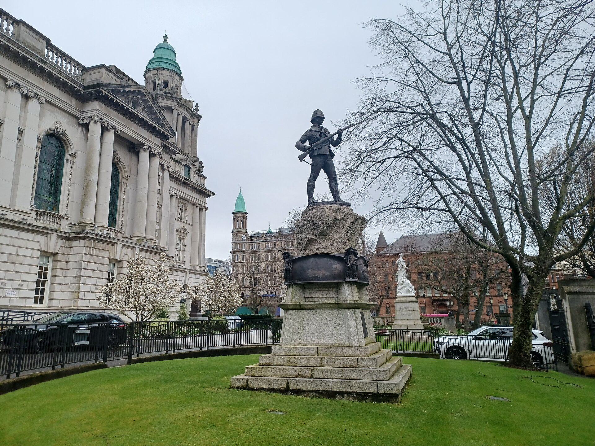 Belfast: Werften, Wandgemälde und die Hauptstadt Nordirlands
